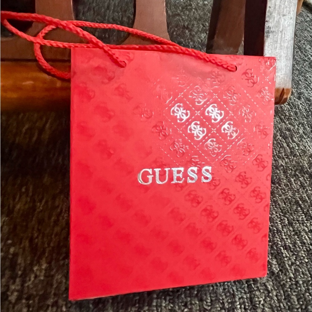 GUESS Brand Jewelry/Watch Wood Hinged Shopping Bag Box in Red